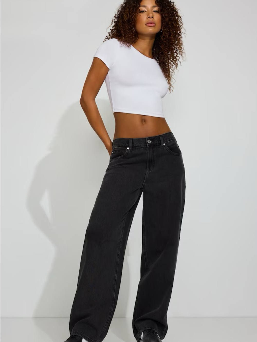 Garage Low- Rise Wide Leg Black Women's Jeans - Classic Casual